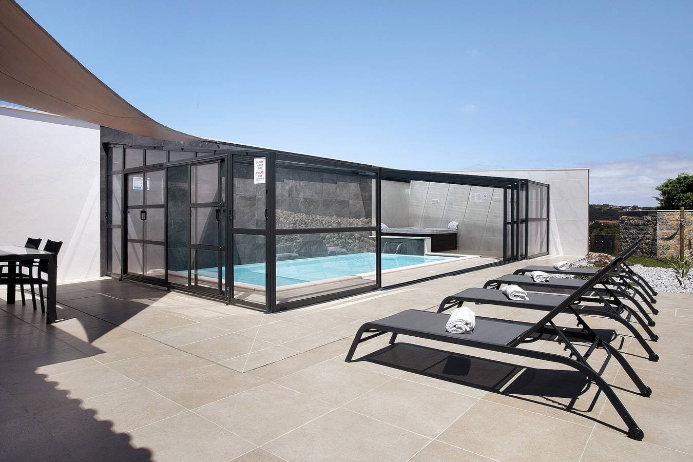 Villa Flor Rosa Piscina e Jacuzzi 1