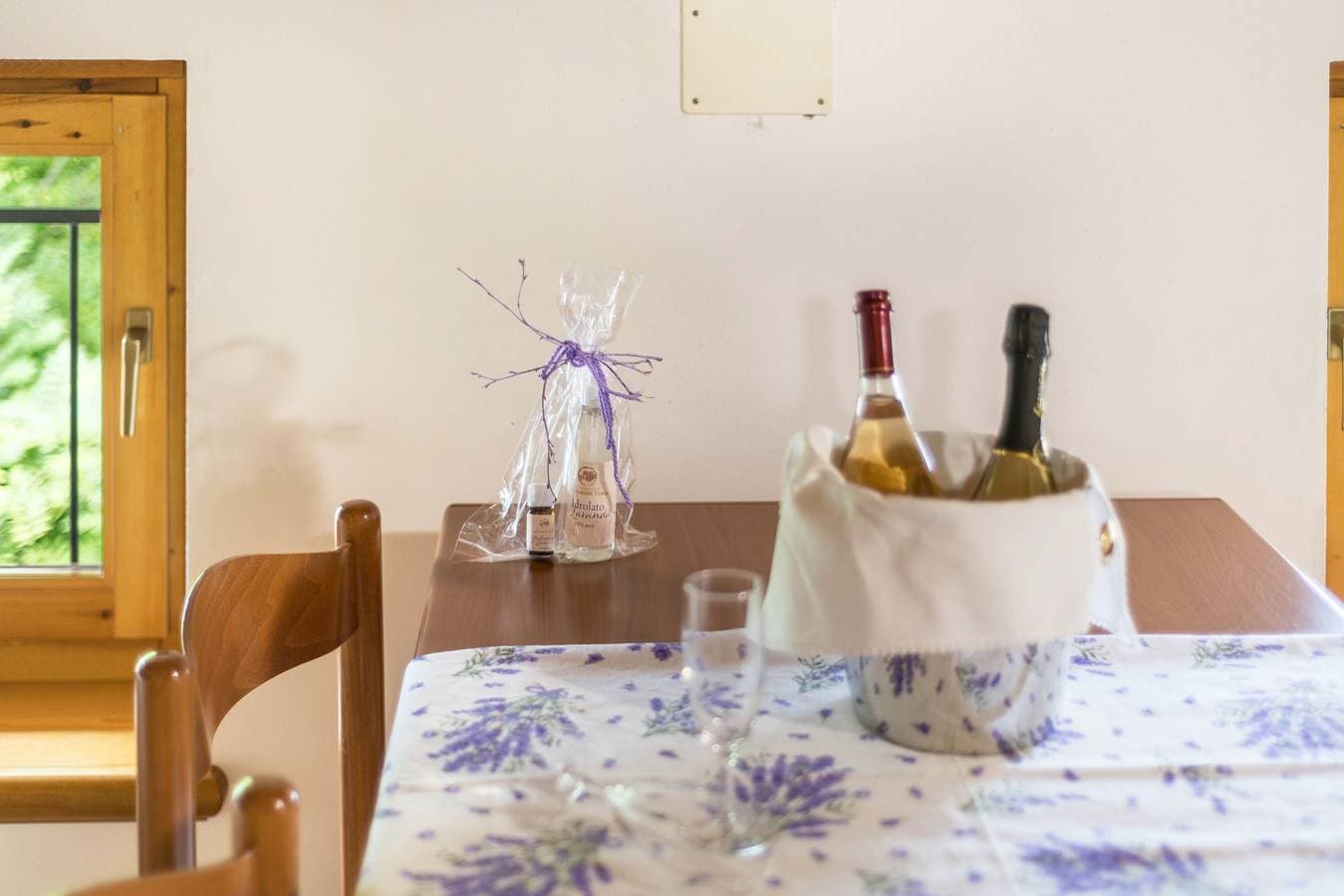 Foto 4 von 29: Ferienwohnung "Agriturismo Colombare Teboi Bilo" mit Bergblick, Gemeinschaftspool und WLAN