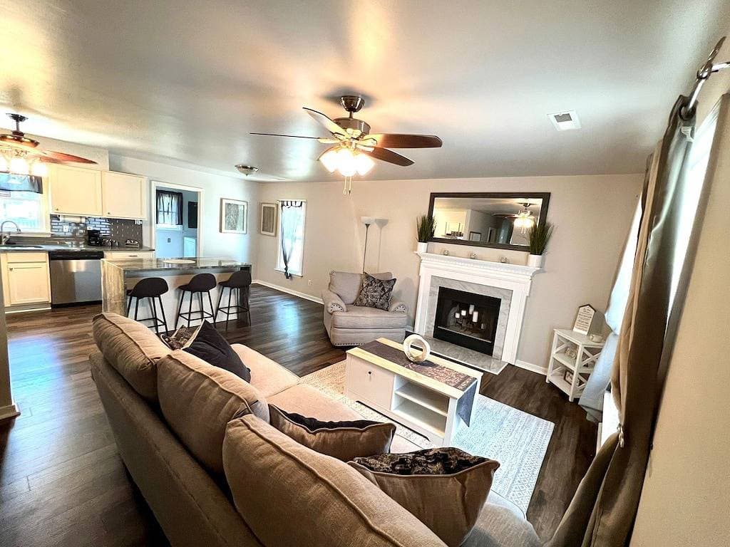 Foto 3 von 8: Clean, Quiet, & Cozy Ashland Home