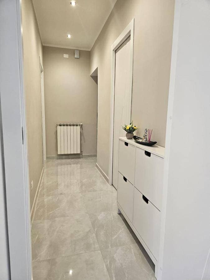 Foto 4 von 10: Three-Bedroom Apartment