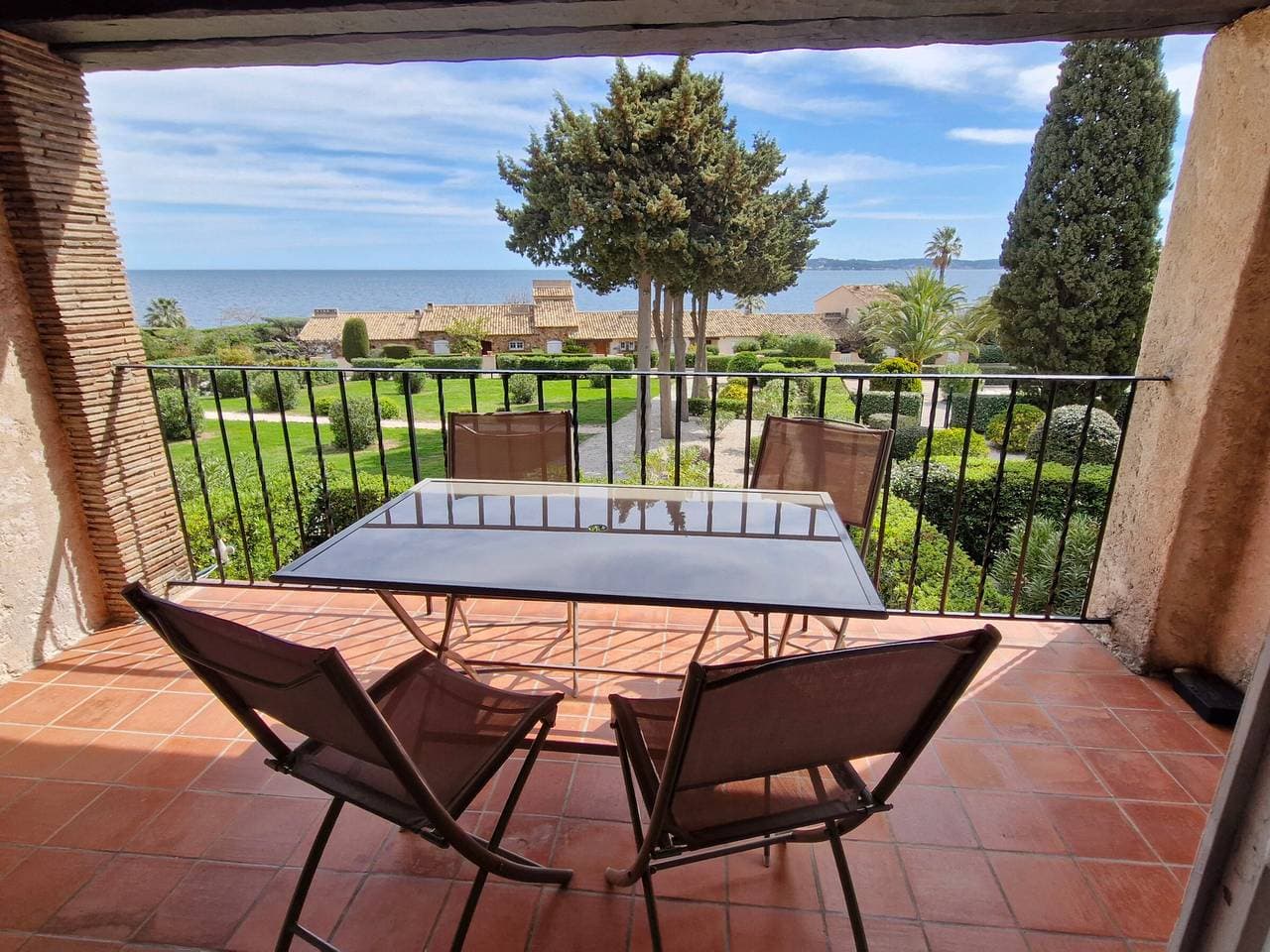 Apartment mit Mezzanine und Pool, Haustiere erlaubt, privater Parkplatz in Sainte-Maxime 1