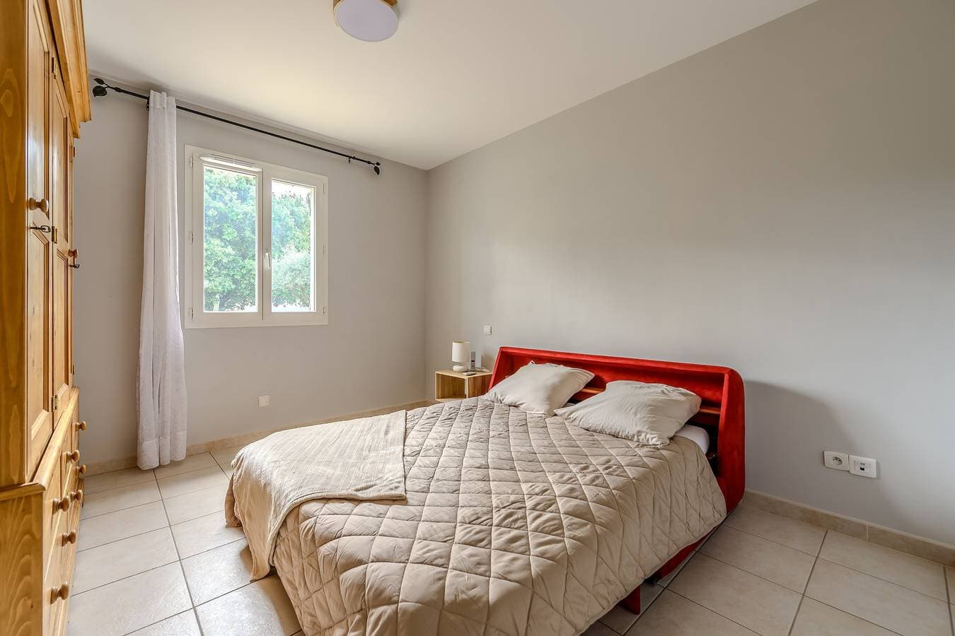 Foto 8 von 22: Ferienhaus für 8 Personen mit Pool
