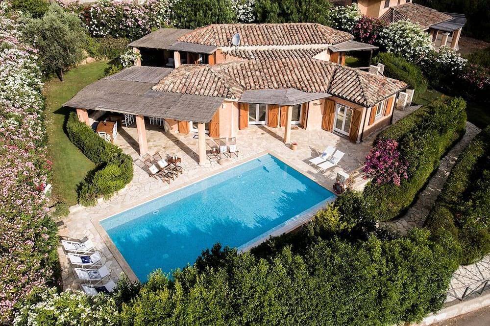 Villacool: mod., luxuriöse Familienvilla mit priv. Infinity-Pool u. Garten 1