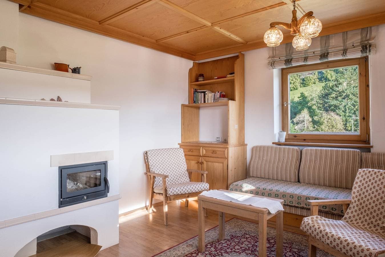 Foto 2 von 21: Ferienwohnung "Schlern" in landschaftlich reizvoller Umgebung mit Bergblick & Garten
