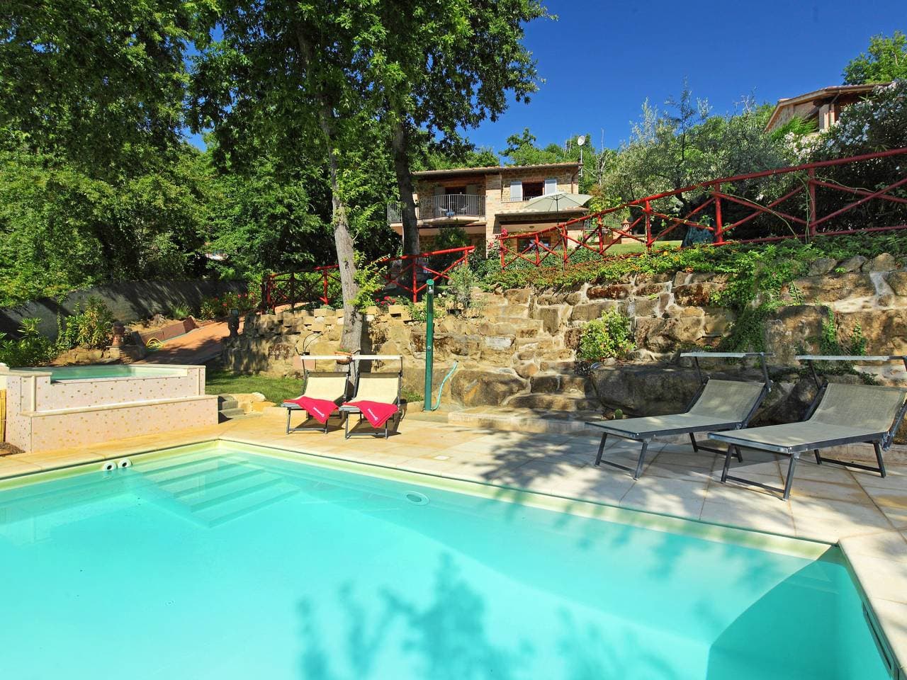 Schöne, freistehende Villa Oleandra sul Lago 1