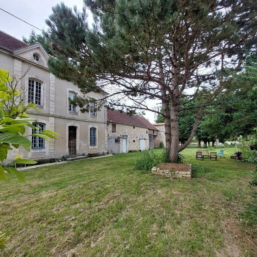 Foto 3 von 51: Four-Bedroom House