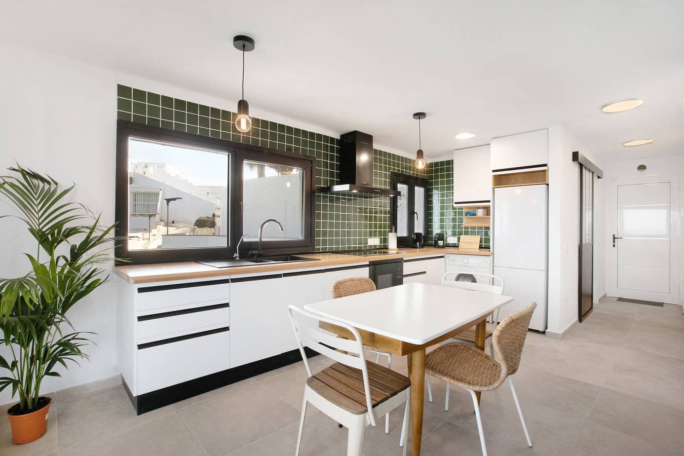 Foto 6 von 25: Ferienwohnung 'Atlántico' mit Meerblick, privater Terrasse und WLAN