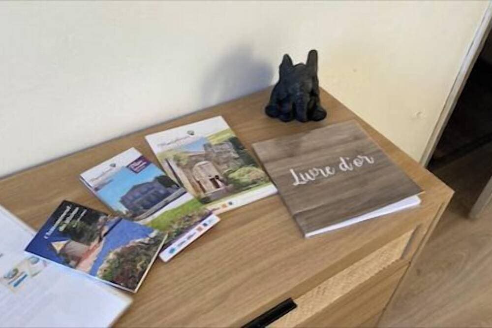 Room in house drome + viarhona + freeway + jacuzzi (extra charge) 1