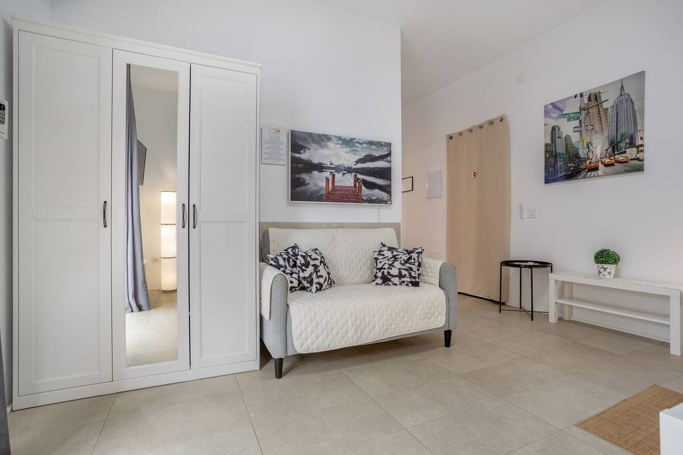 Foto 5 von 25: Apartment Fantastico 4 – Klimaanlage, Gratisparkplatz, Terrasse & Bergblick