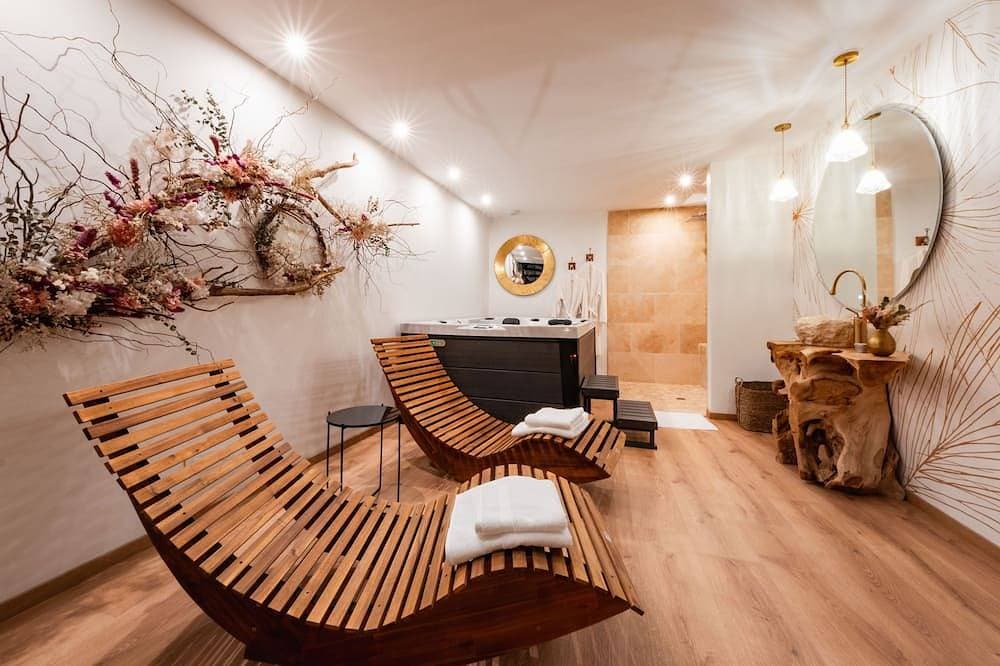 Viens on S'aime - Suite Avec Jacuzzi et Sauna Privatifs en Sologne 1