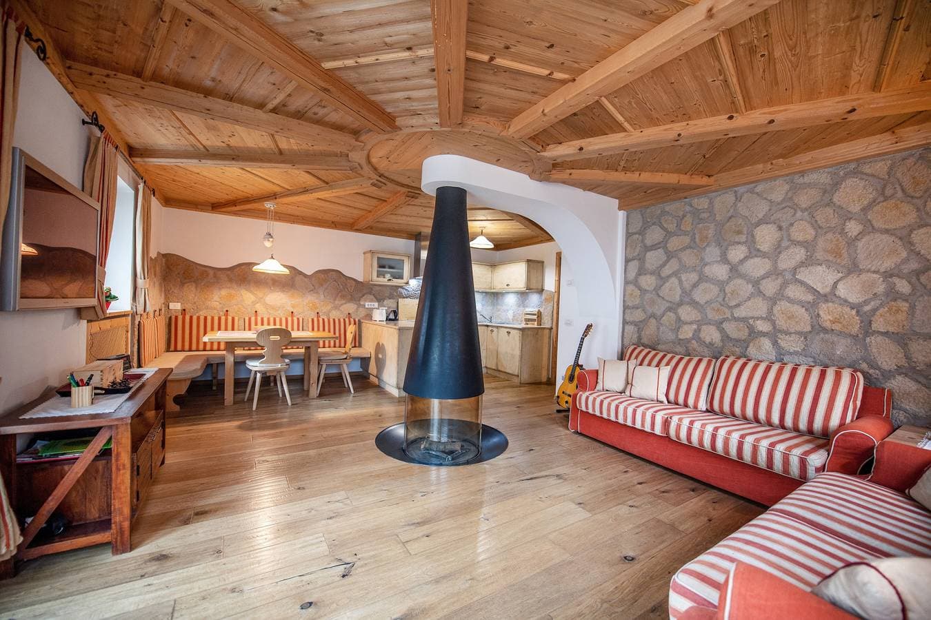 183A Cristina Hospitality 1