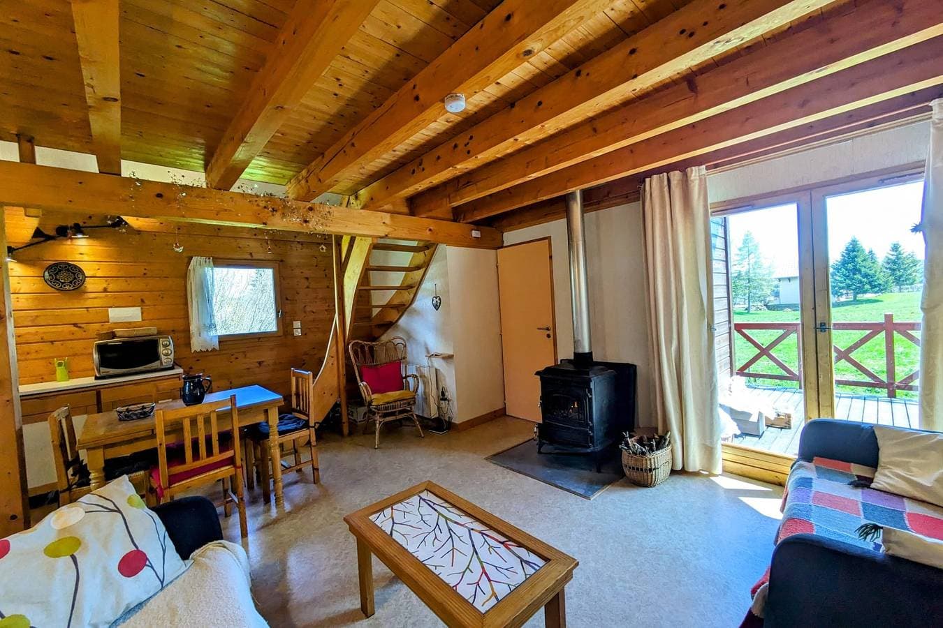 Foto 4 von 33: Chalet für 6 Personen mit Pool