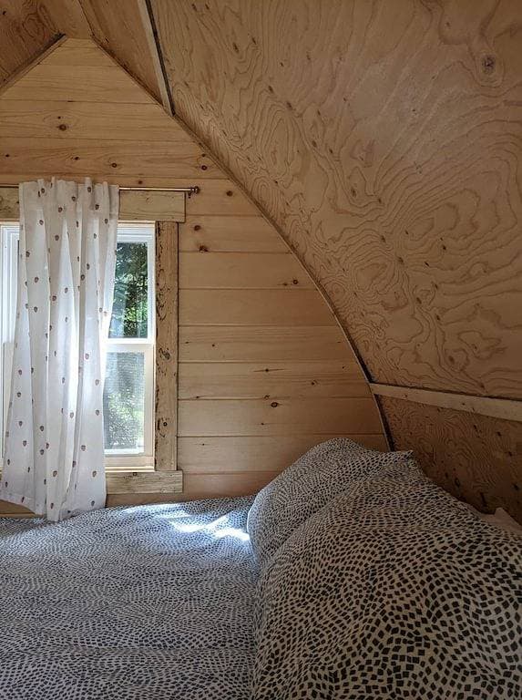 Red Oak Camping Pod at The Spruces 1