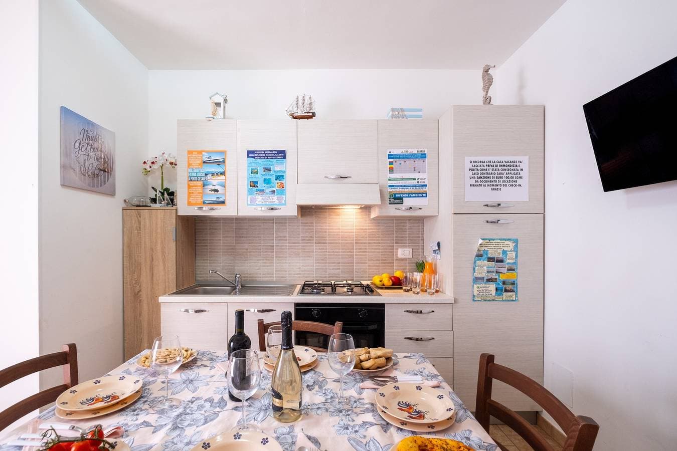 Foto 7 von 23: Ferienhaus 'On The Beach San Foca' mit Meerblick, Wi-Fi und Klimaanlage