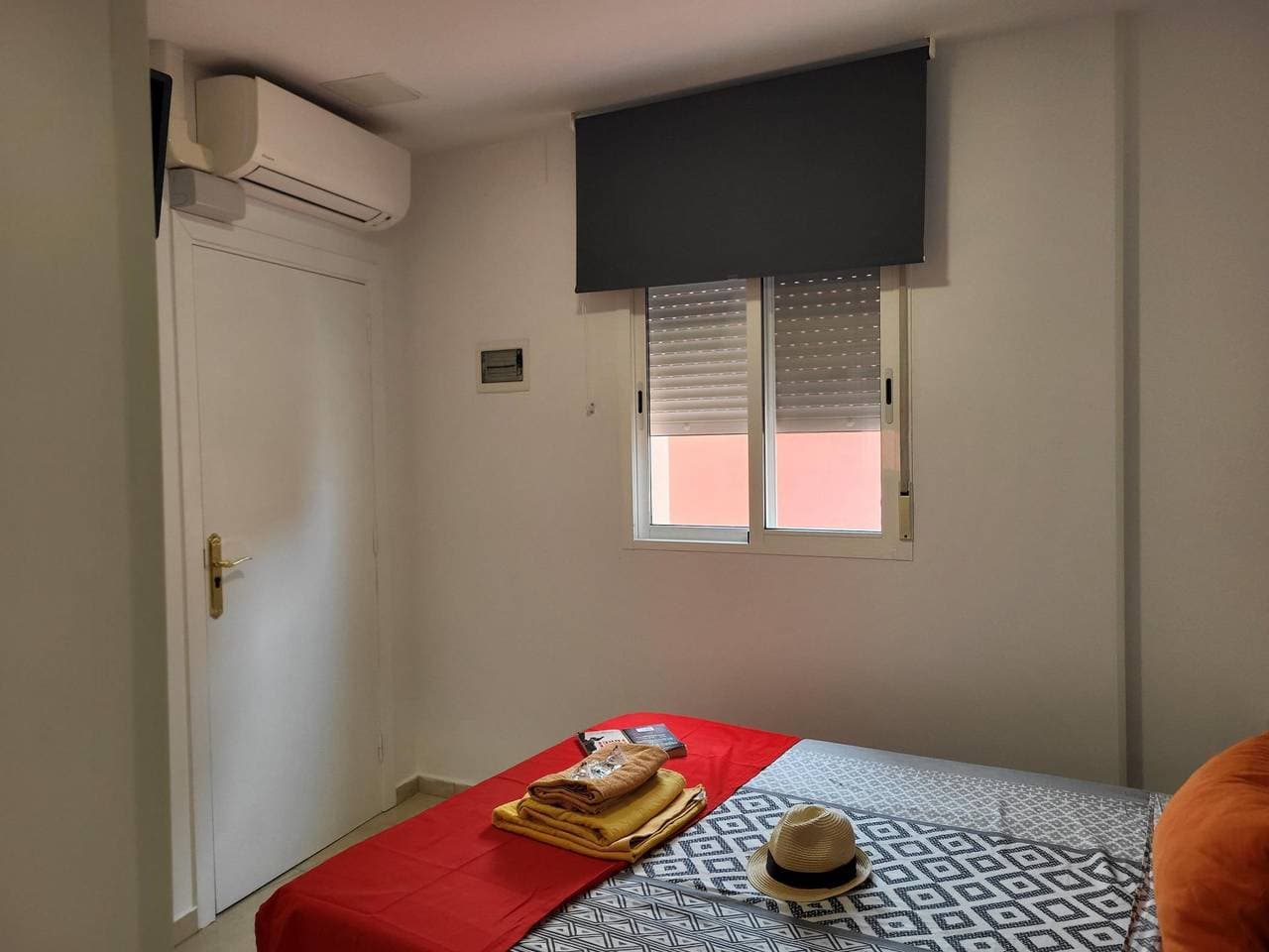 Foto 8 von 16: Guest House die 7 Inseln, rotes Zimmer