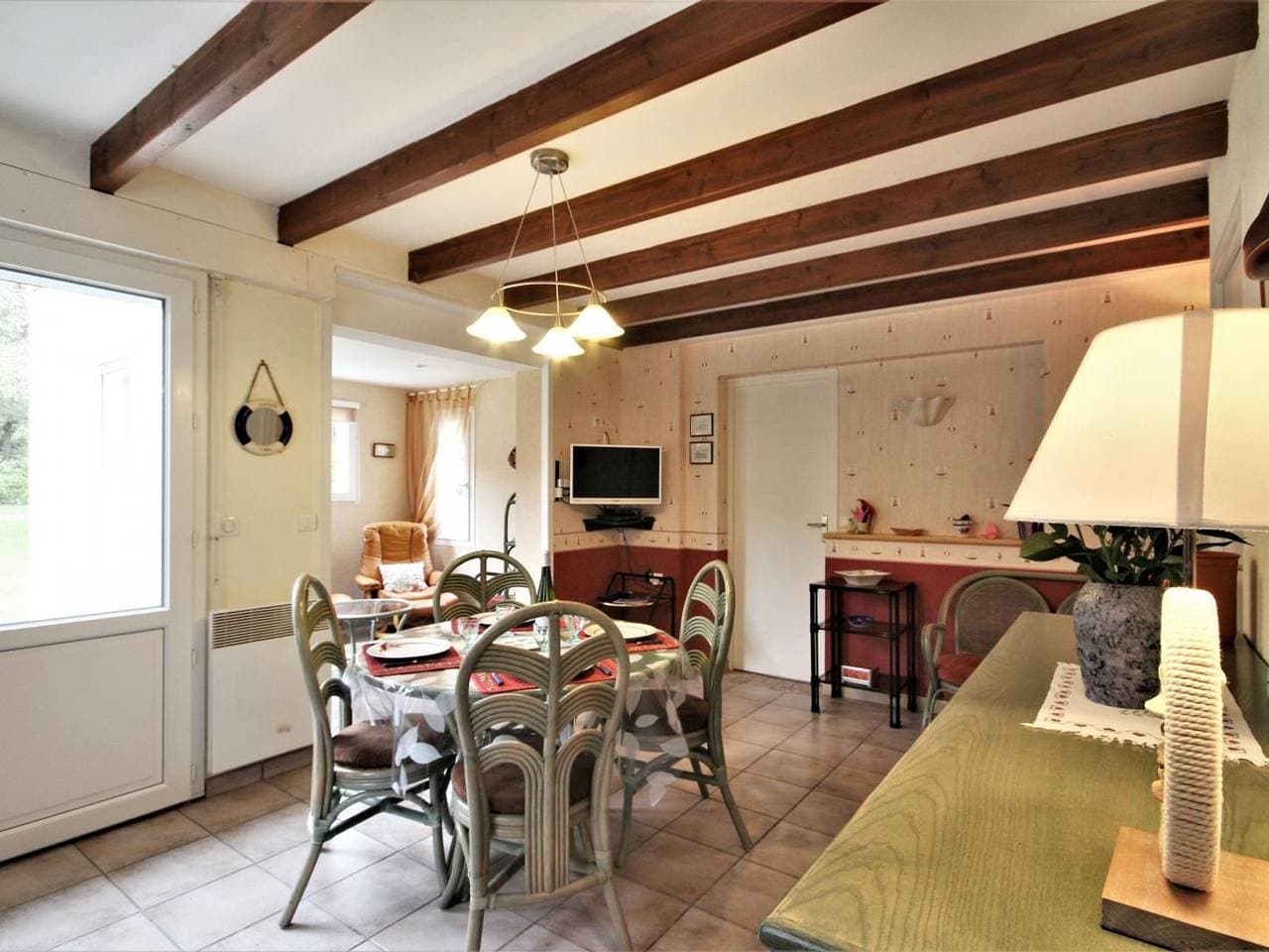 Foto 7 von 17: Gîte avec Terrasse Privative à 800m des Plages - 2 Chambres, Local à Vélos, Équipements Bébé