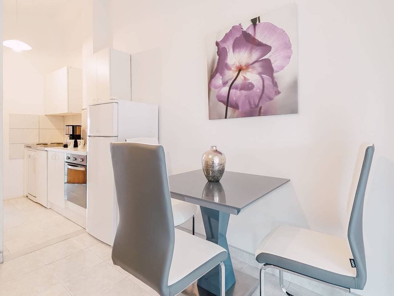 Foto 5 von 40: Entzückende Wohnung mit Swimmingpool und Terrasse