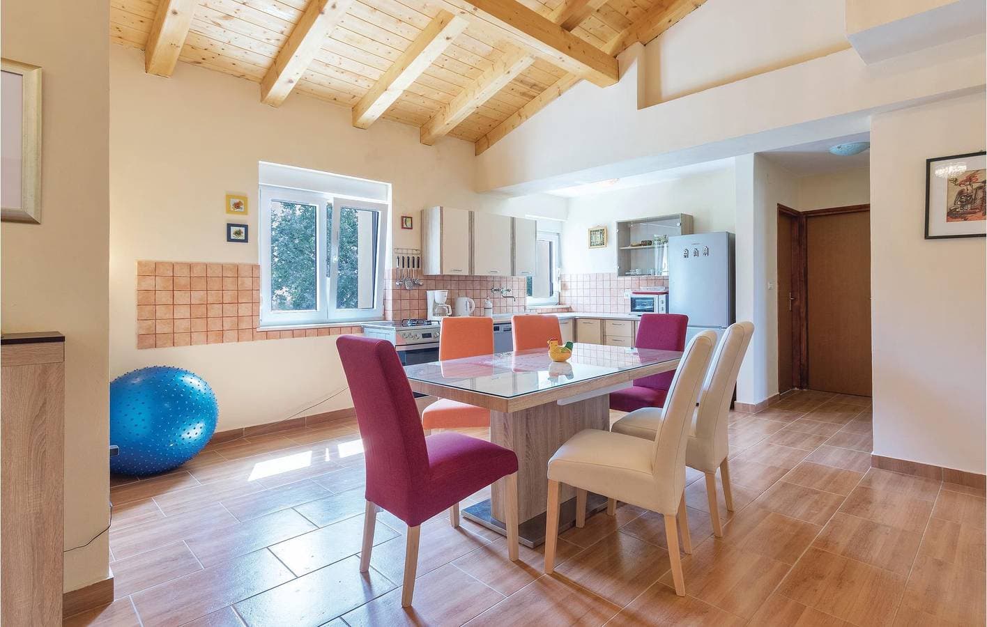 Foto 7 von 29: Gemütliche 1-Zimmer-Wohnung mit Pool und Terrasse, in der Nähe von Restaurants und dem Stadtzentrum