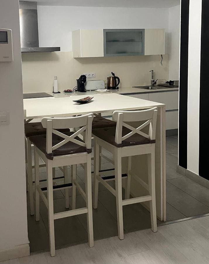 Foto 5 von 38: Two-Bedroom Apartment