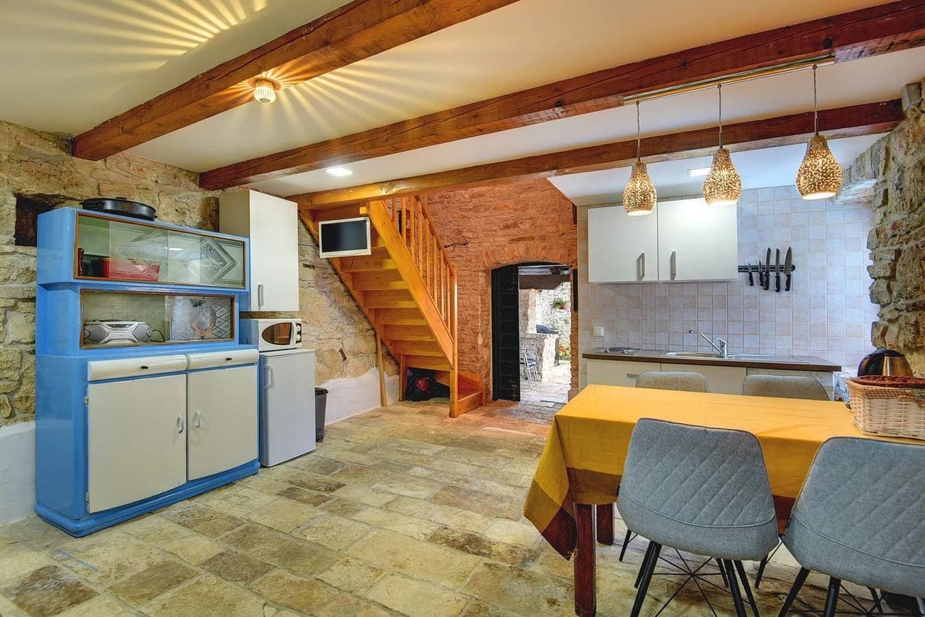 Foto 10 von 20: Steinhaus mit privatem und großem Pool, WLAN, BBQ