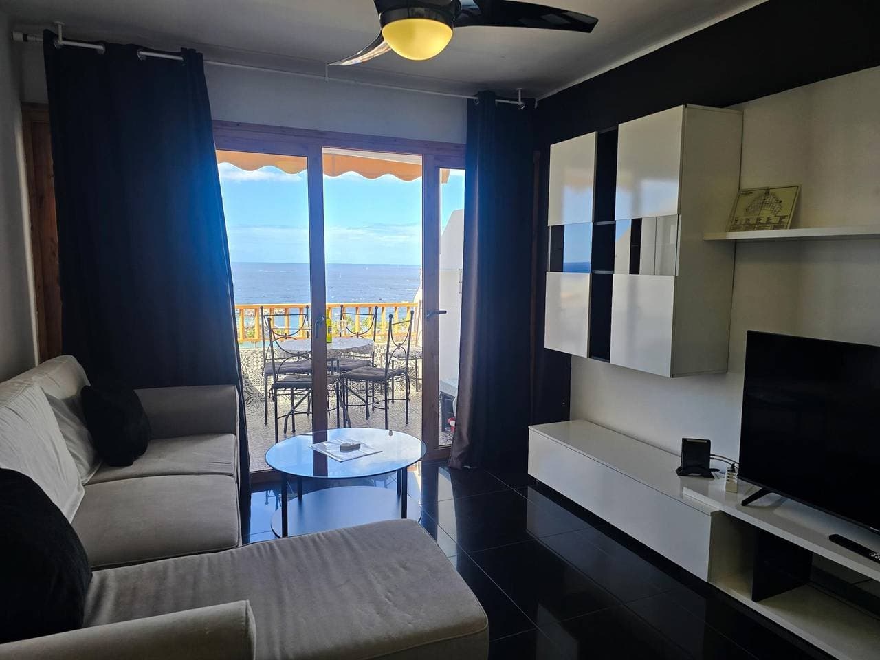 Foto 12 von 25: Moderne Wohnung mit Pool in San Eugenio, Teneriffa