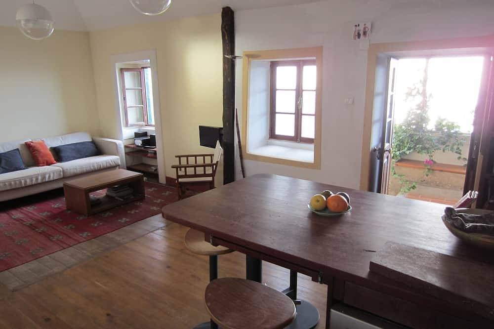 Foto 7 von 30: Villa mit Pool, großem Garten und herrlichem Meerblick