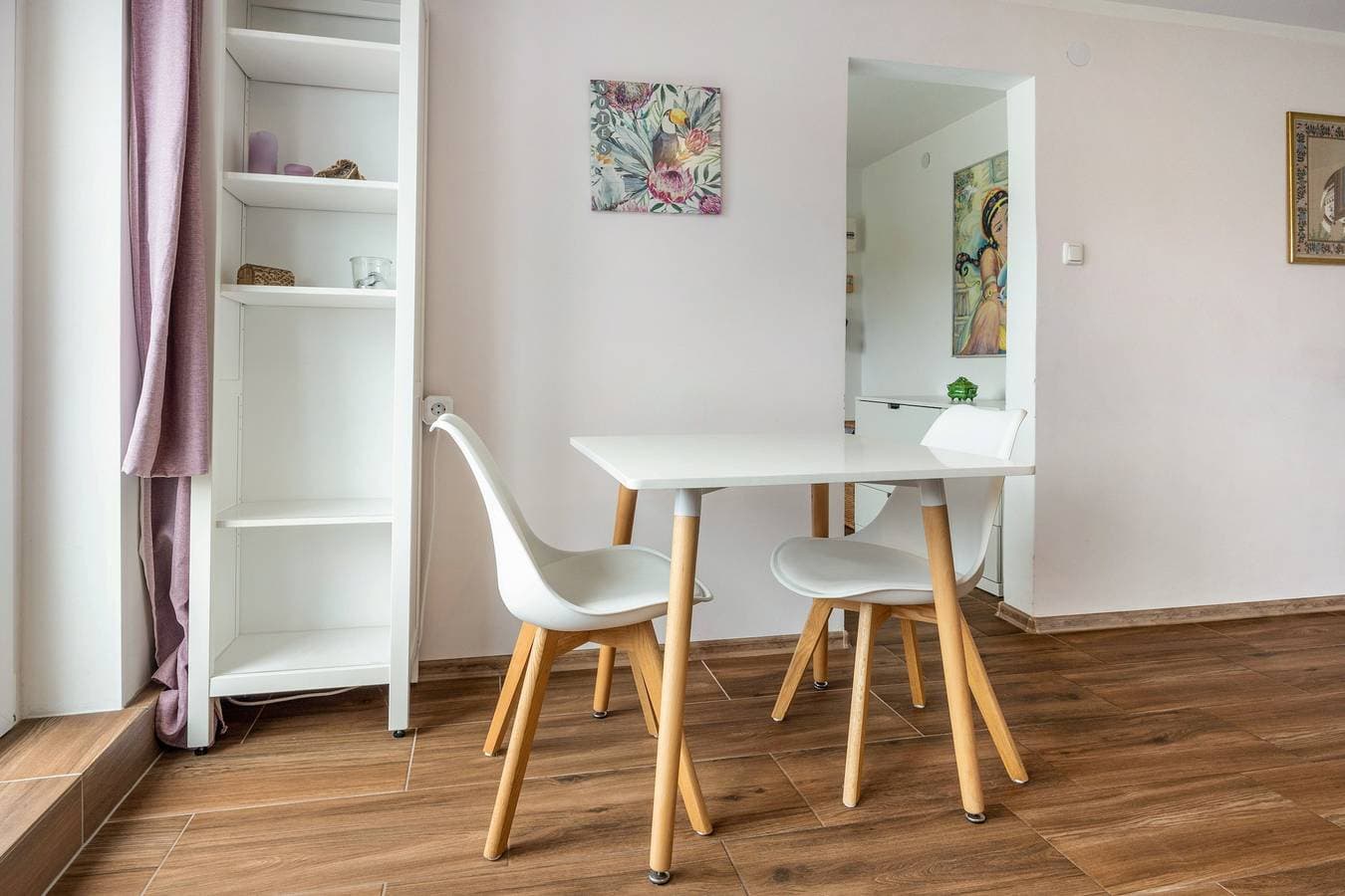 Foto 12 von 25: Einzimmerapartment 'Ruhiges Apartment' mit Balkon und Wi-Fi