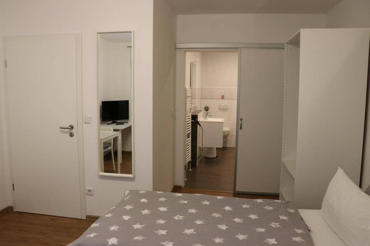 Foto 11 von 14: Double room with shared kitchen B1