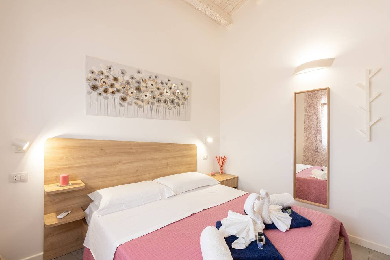 Foto 10 von 27: Ferienhaus 'Villa Gioberta, Fiori' mit Gemeinschaftspool, WLAN und Klimaanlage