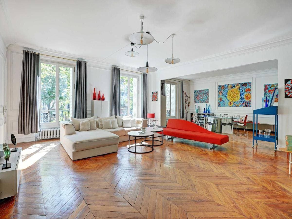 Superbe apt haussmannien 4BR 10P Parc Monceau 1