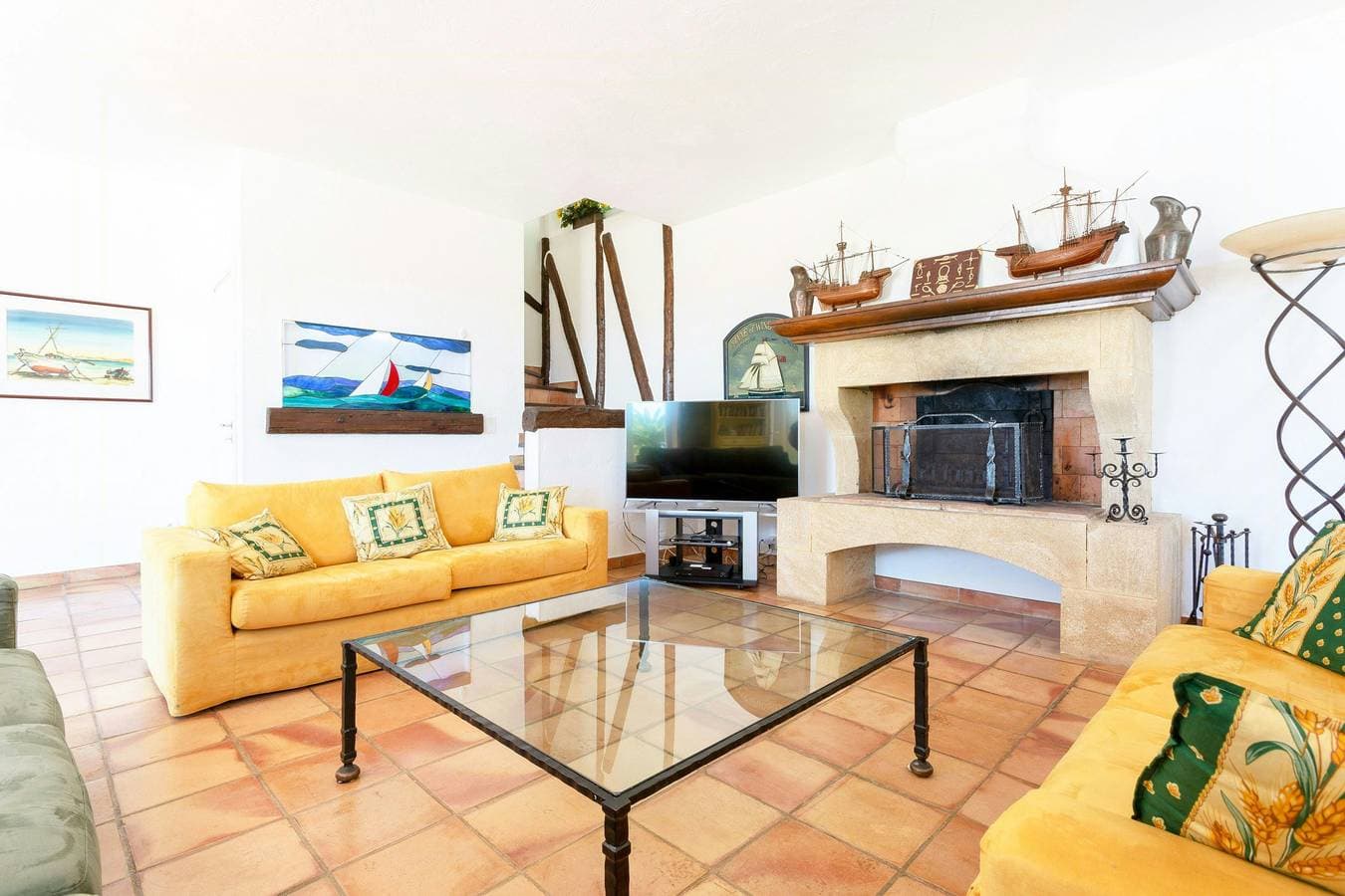 Foto 8 von 32: Villa oberhalb des Hafens von La Figueirette