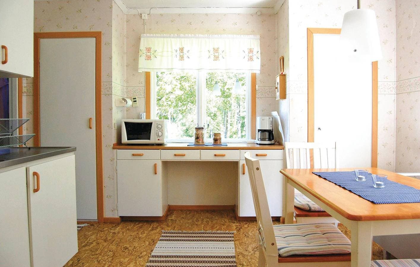 Foto 7 von 31: Ferienhaus für 6 Personen mit Terrasse