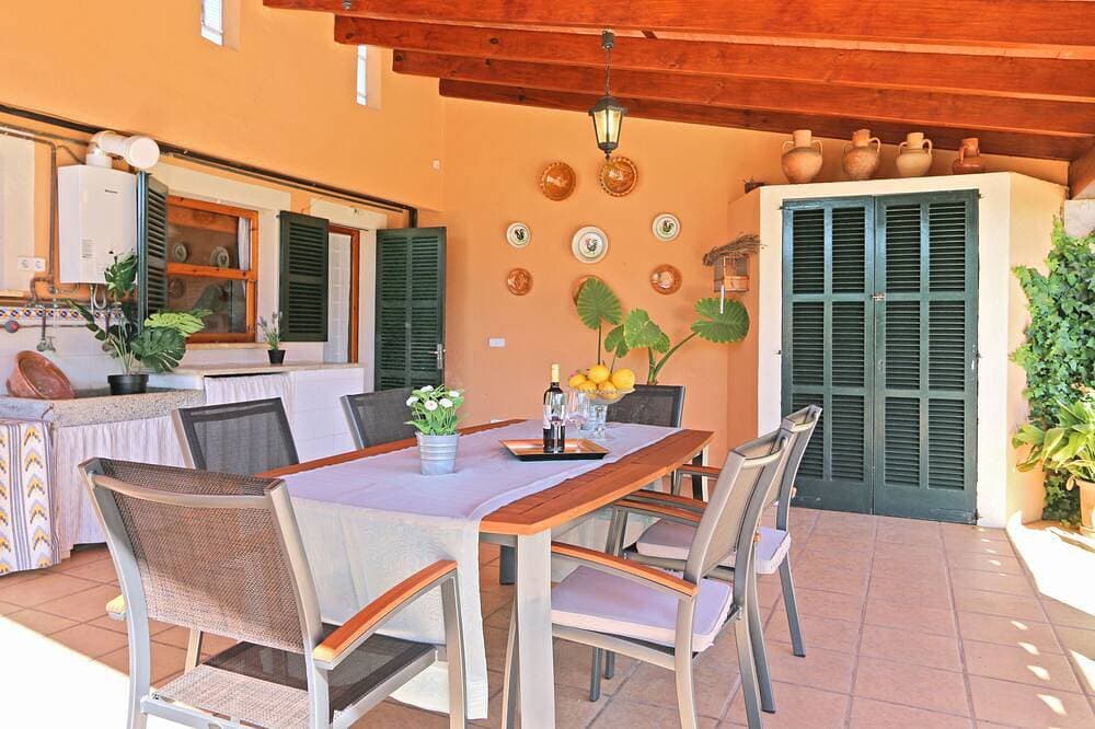 Foto 11 von 26: Sehr ruhige, malerische Lage, privater Pool, Schattenterrasse, Ortsnah, Internet