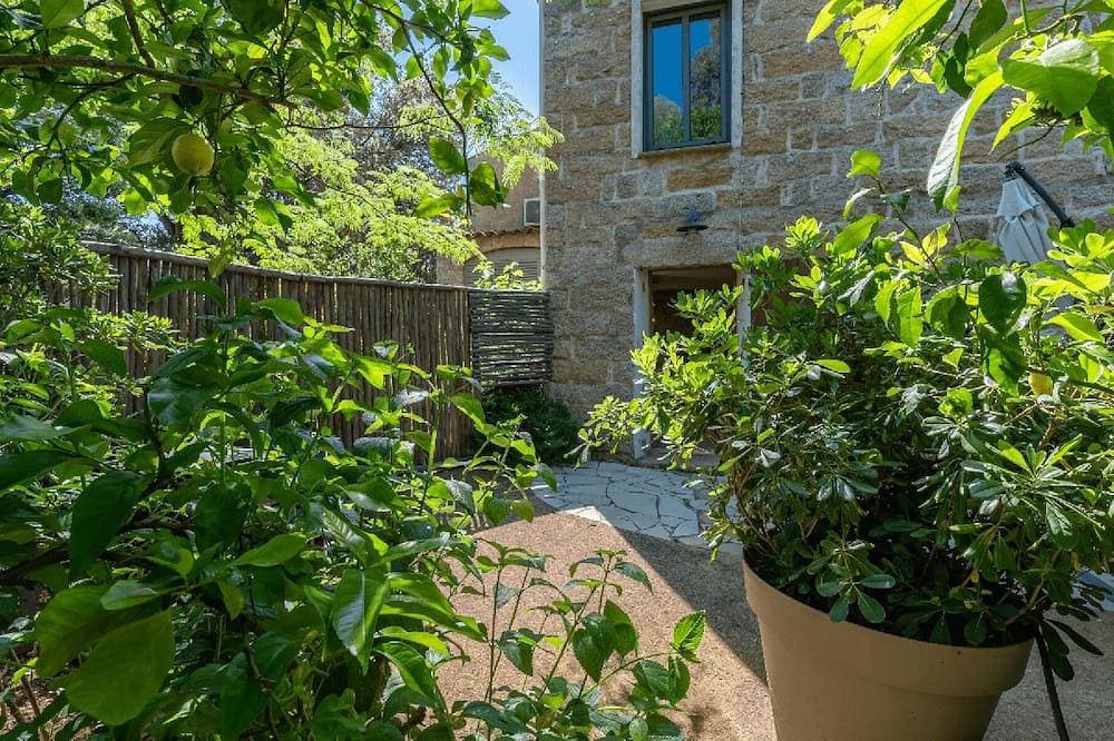 Foto 5 von 19: Charming apartments in Porto-Vecchio and Araggio, between the sea and the mounta