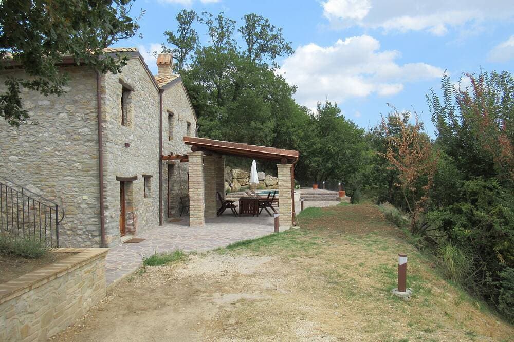 Foto 7 von 30: Rustikales Steinhaus mit einem modernen Touch