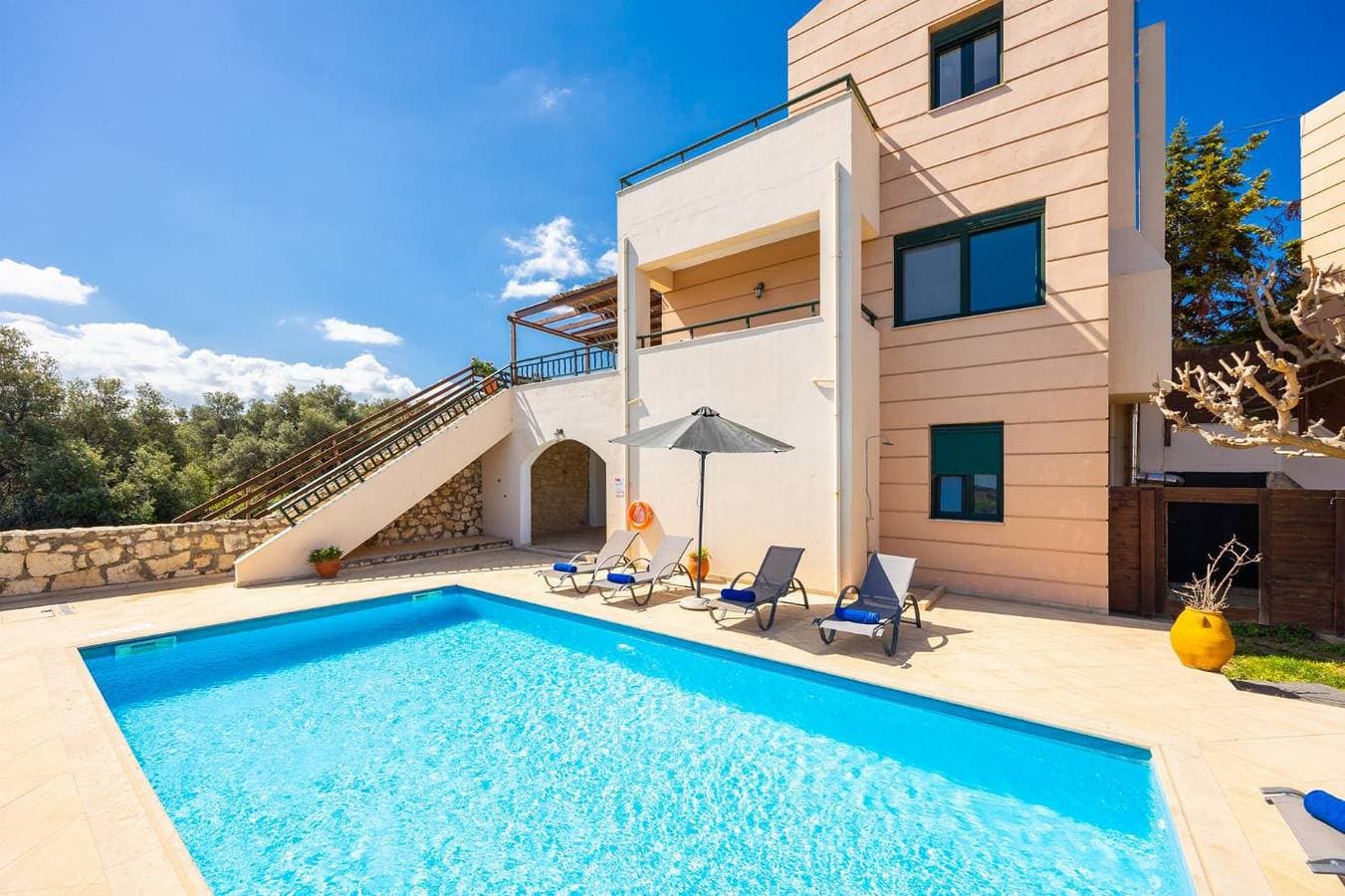 Foto 8 von 38: Villa für 7 Personen mit Meerblick