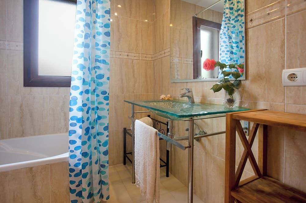 Foto 6 von 30: Villa in Cala d'Or, 5 Zimmer, Internet, 300m Gemeinschaftspool Strand