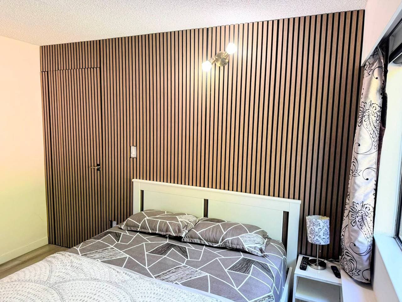 Foto 6 von 12: Gemütliches privates Zimmer mit angeschlossenem Waschraum Eigener Eingang Flexibler Check-In