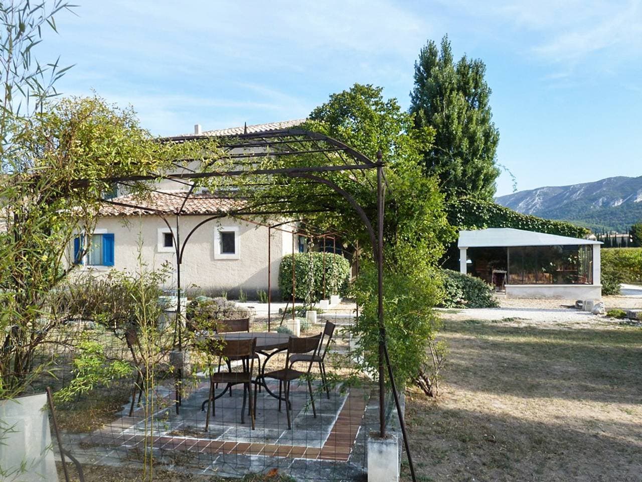 Foto 4 von 20: Charmantes Haus in Oppède mit Bergblick