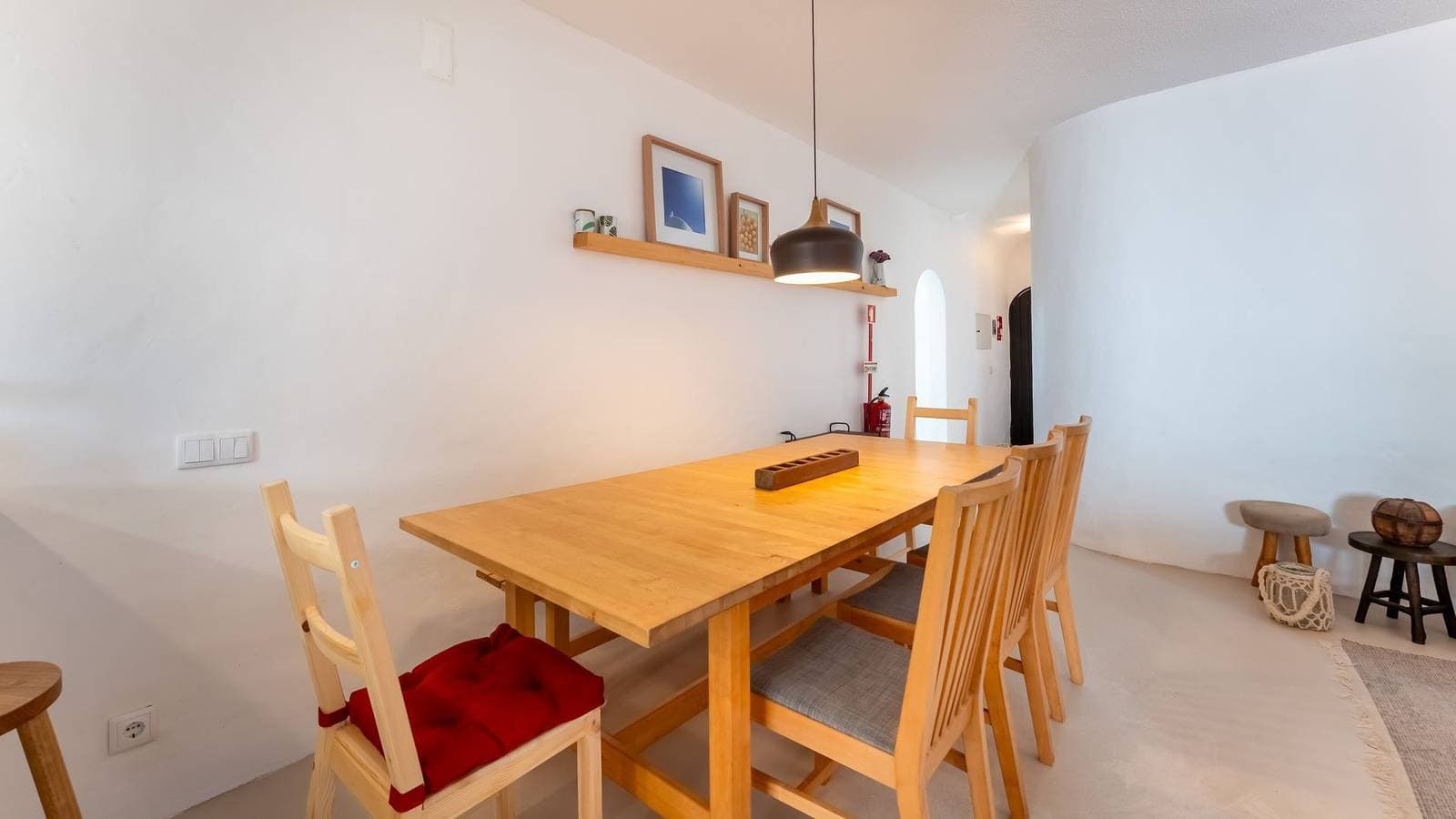 Foto 8 von 31: Retiro T2 c/Piscina em Porches por Lovelystay