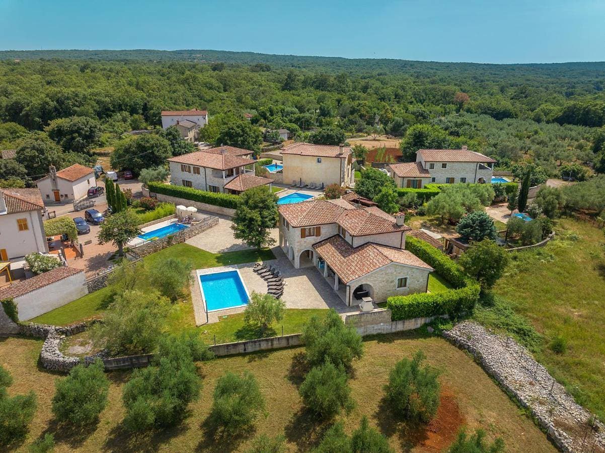 Foto 3 von 25: Villa