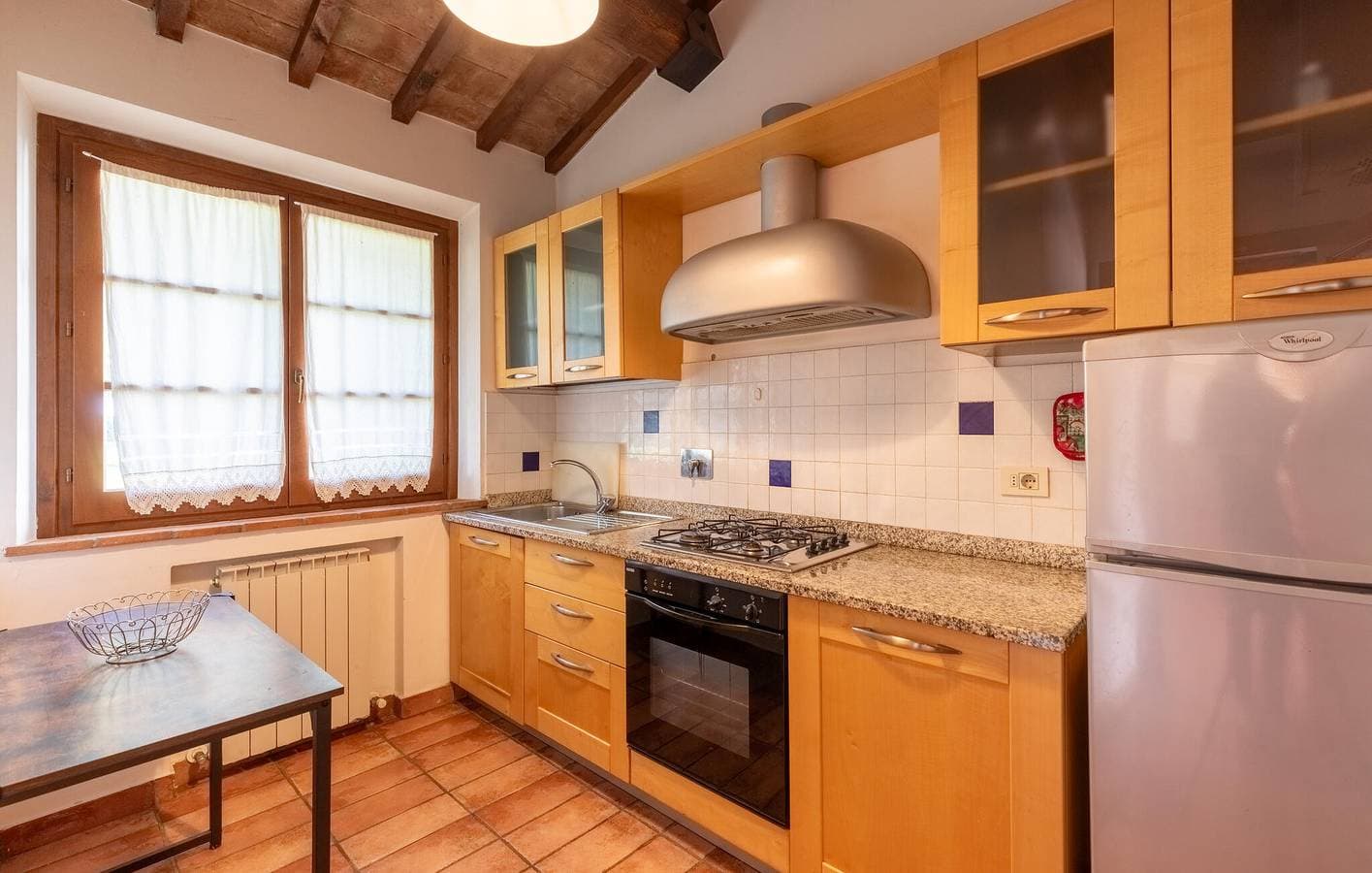 Foto 9 von 34: Moderne Ferienwohnung mit Garage, Pool und Garten