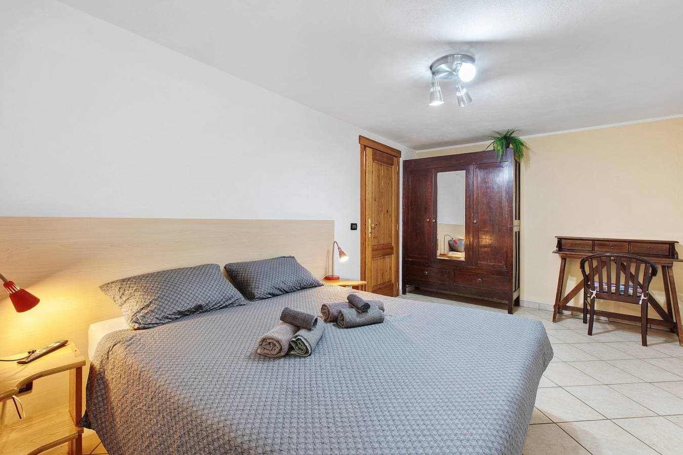 Foto 2 von 25: Zweizimmerwohnung im historischen Haus