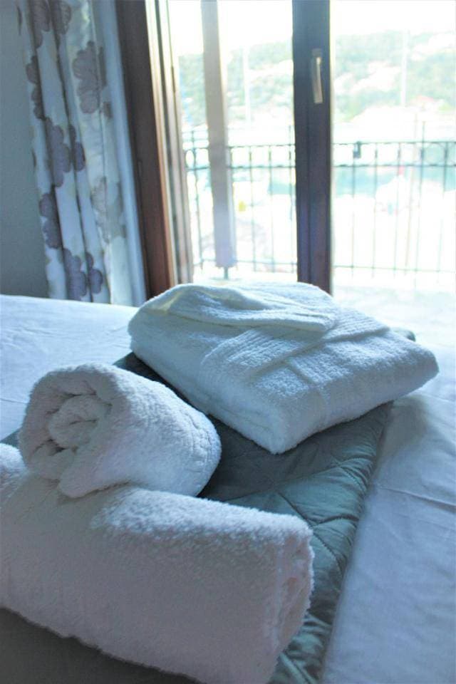 Foto 9 von 15: Double Room with Balcony and Sea View