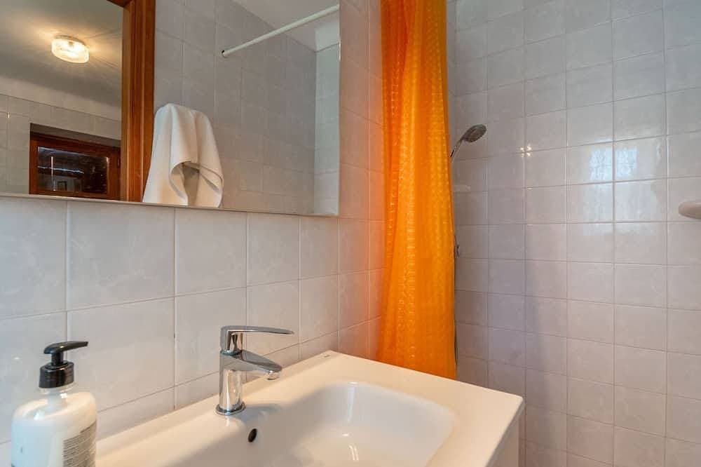 Foto 8 von 30: Schönes alleinstehendes Ferienhaus mit  W-Lan, privatem Pool, TV, Terrasse, Haustiere erlaubt