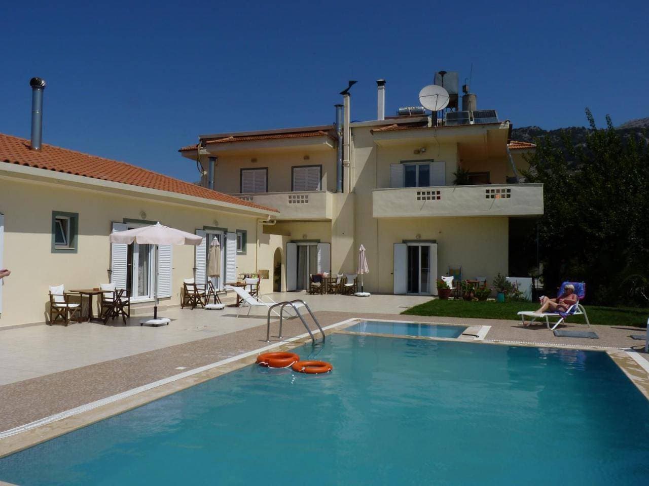 Foto 6 von 32: Apartment with Pool View