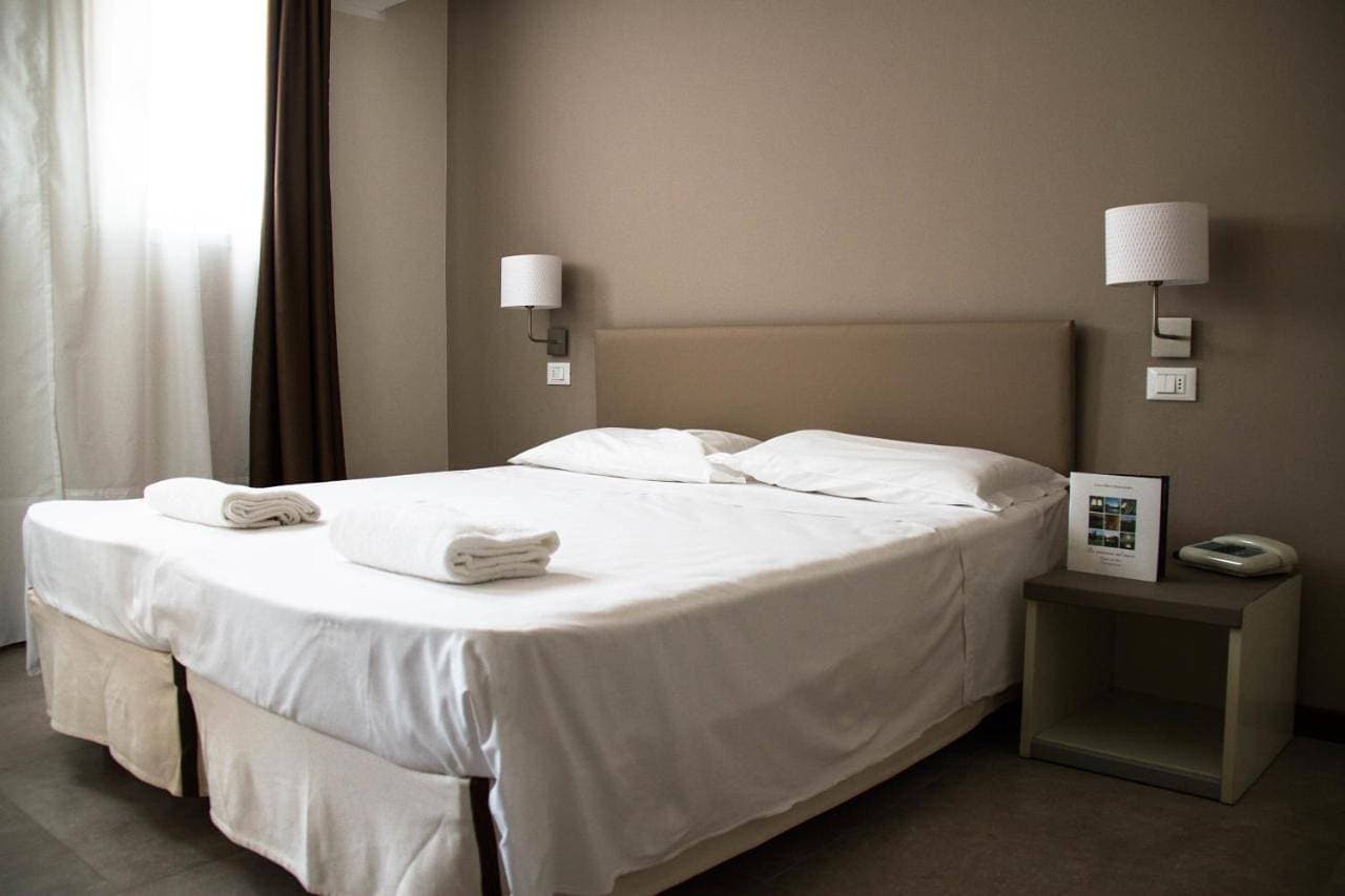 Foto 7 von 14: Standard Double or Twin Room