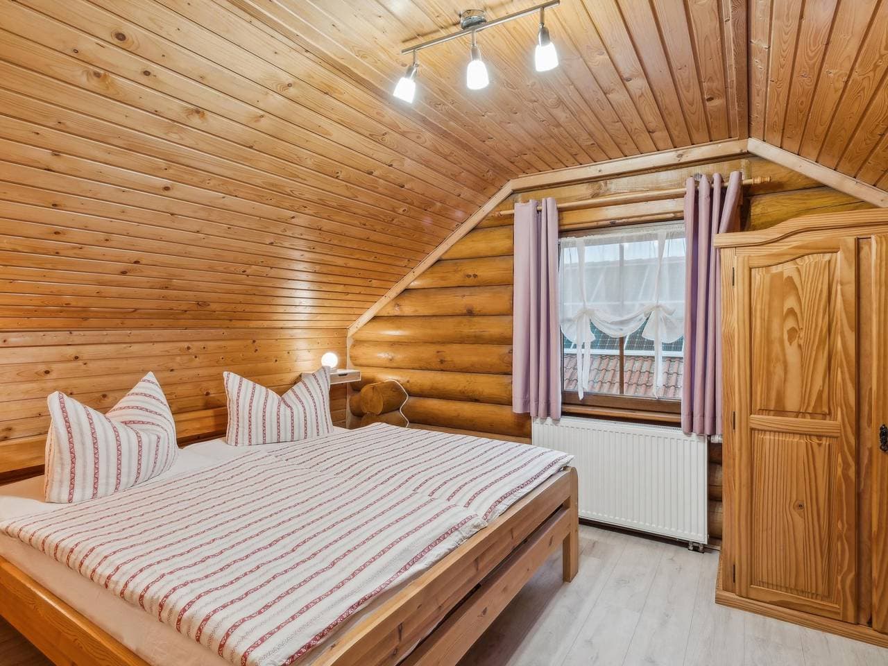 Foto 7 von 20: Gemütliches Holzstammhaus mit Garten im Harz