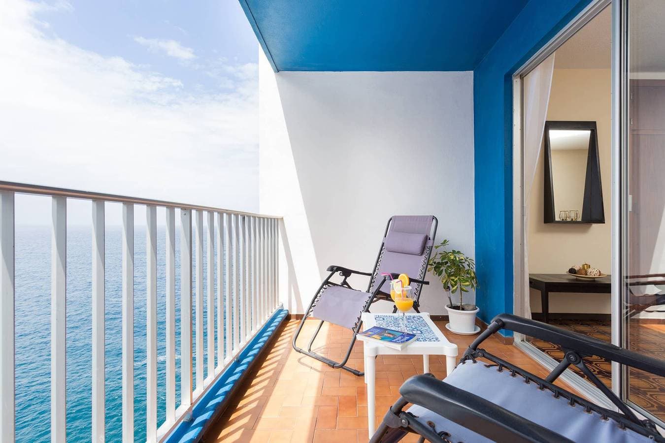 Foto 2 von 50: Wunderbarer Balkon zum Atlantik