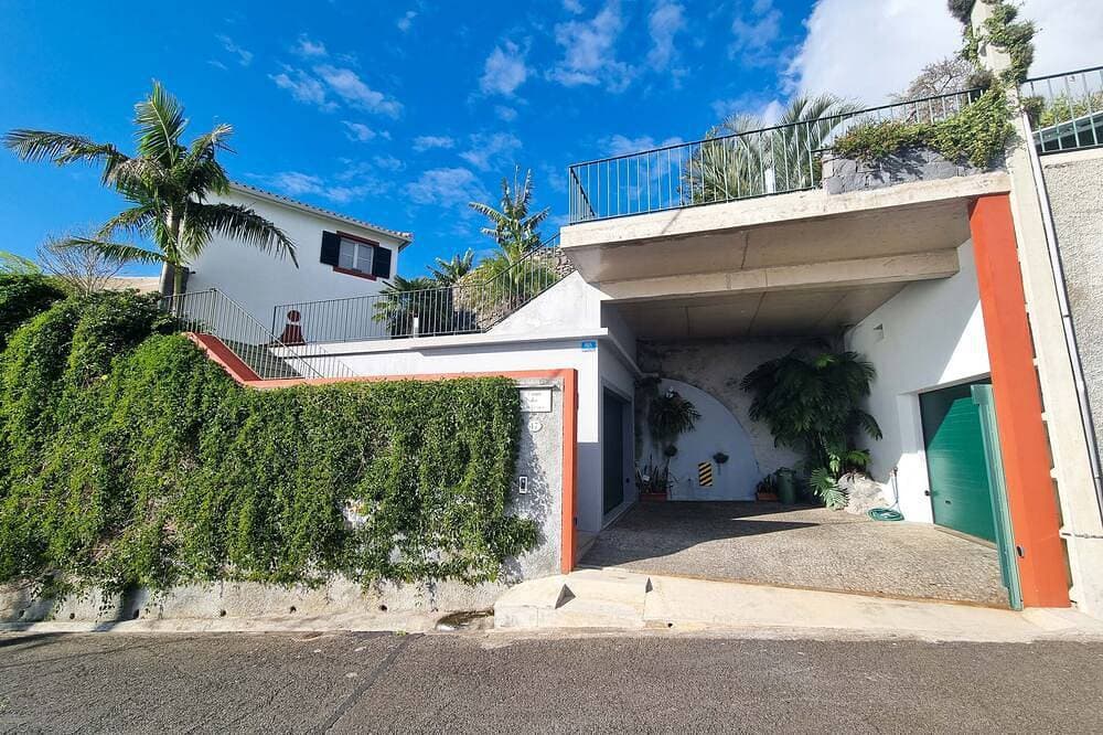 Foto 2 von 30: Ladeira Haus mit eigenem Pool | Luxuriöses | Kostenloses WIFI | in Calheta